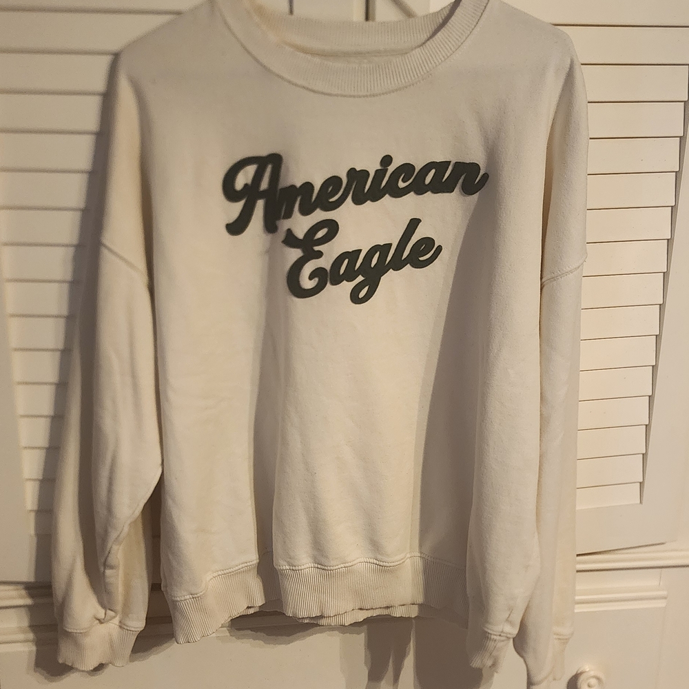 American Eagle Cream And Dark Green Sweatshirt